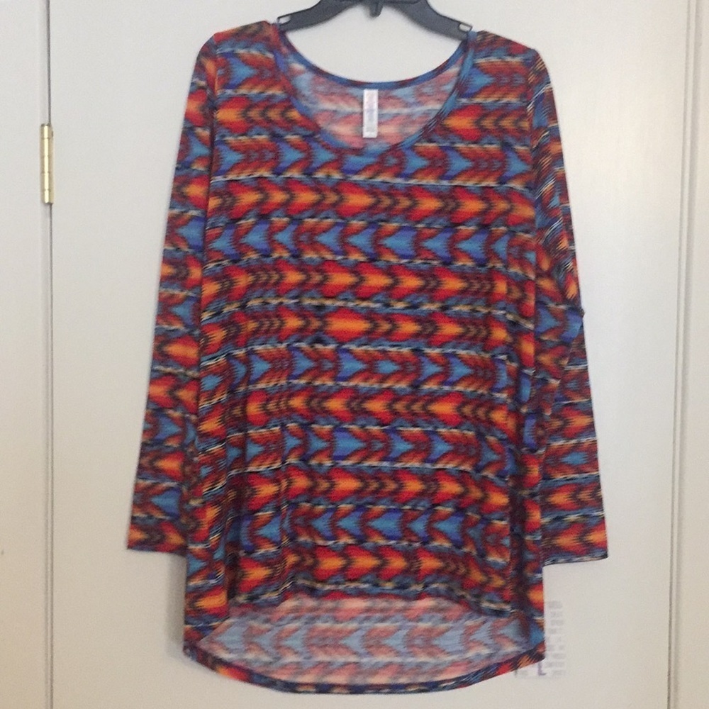 L LuLaRoe Lynnae Shirt E01 1838‎